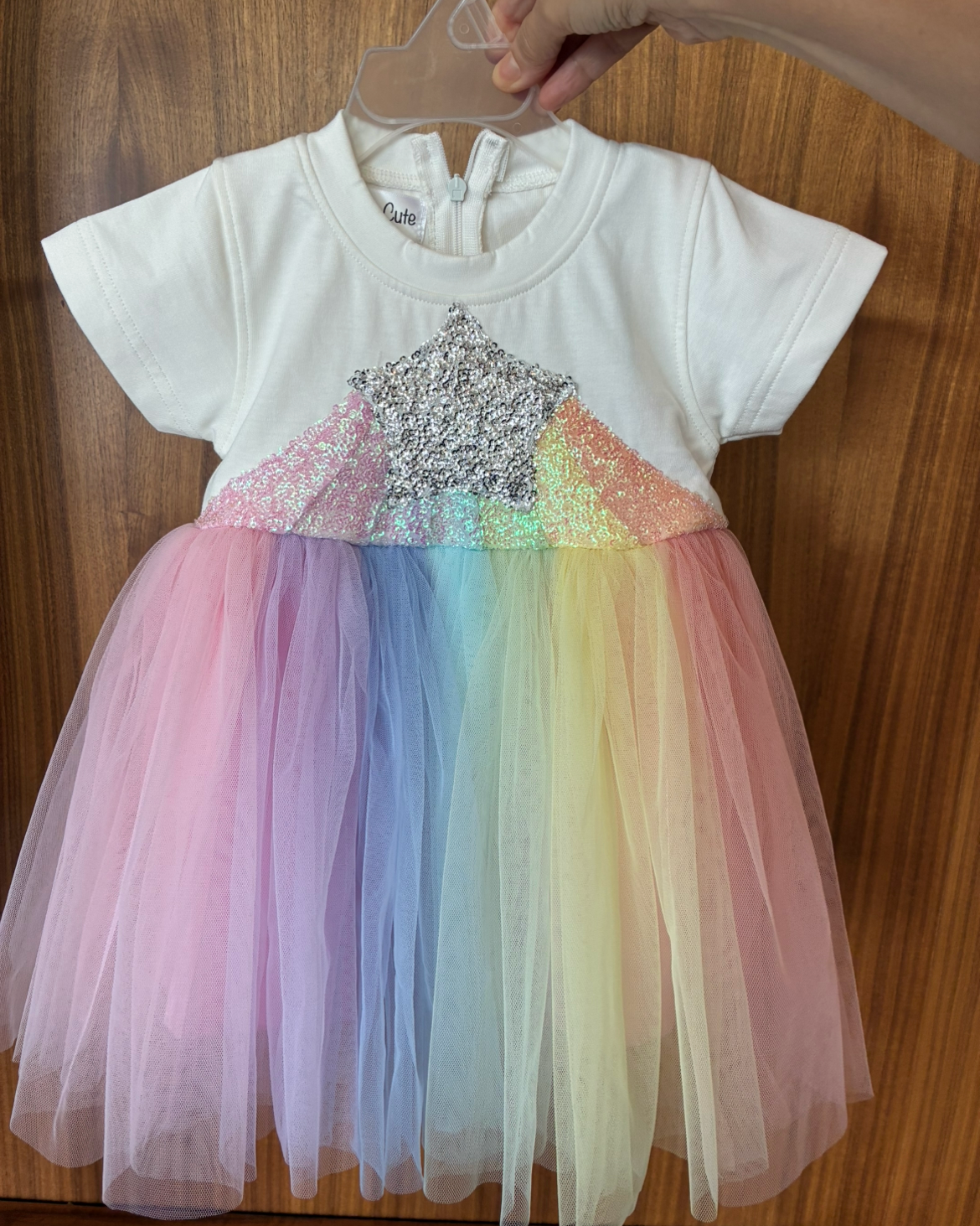 Vestido Estrella Arcoíris con Tul